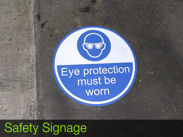 site safety signage and site safety signs and graphics