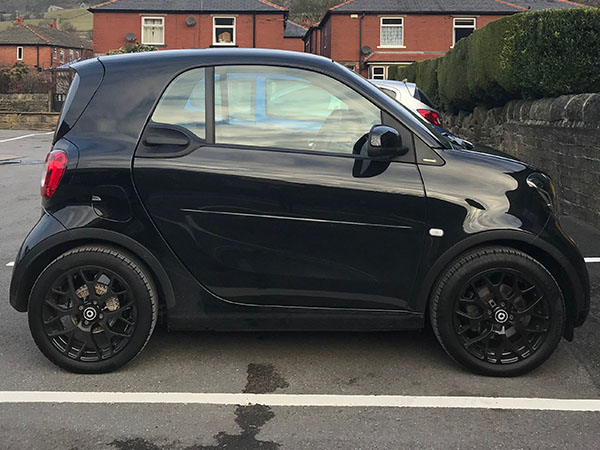 vehicle graphics and vehicle wraps