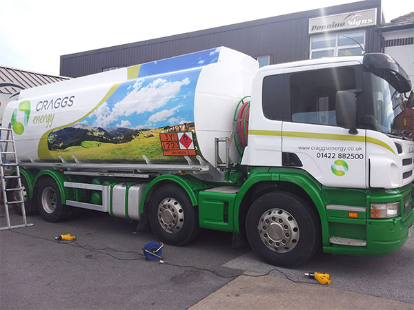 vehicle graphics and fleet vehicle graphics
