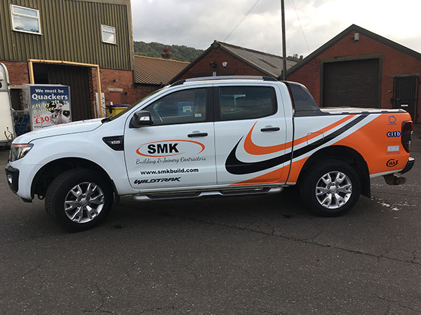 vehicle graphics and fleet vehicle graphics