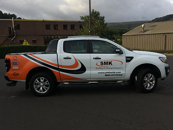 vehicle graphics and fleet vehicle graphics