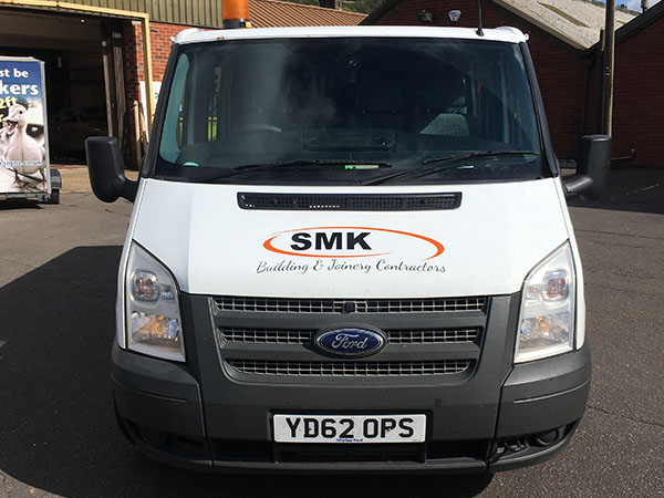 vehicle graphics and fleet vehicle graphics