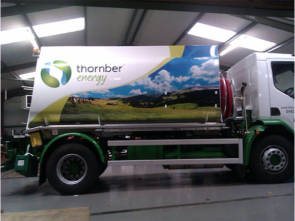 vehicle graphics and fleet vehicle graphics