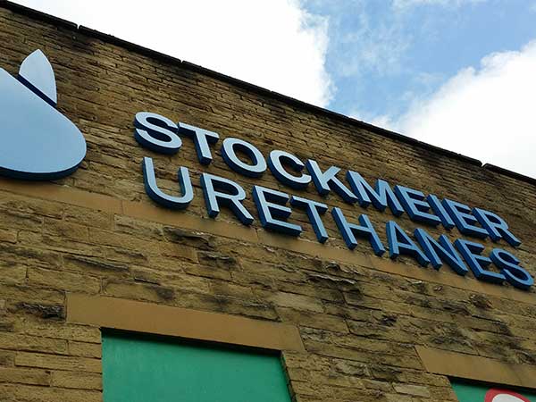 raised outdoor letters and signage